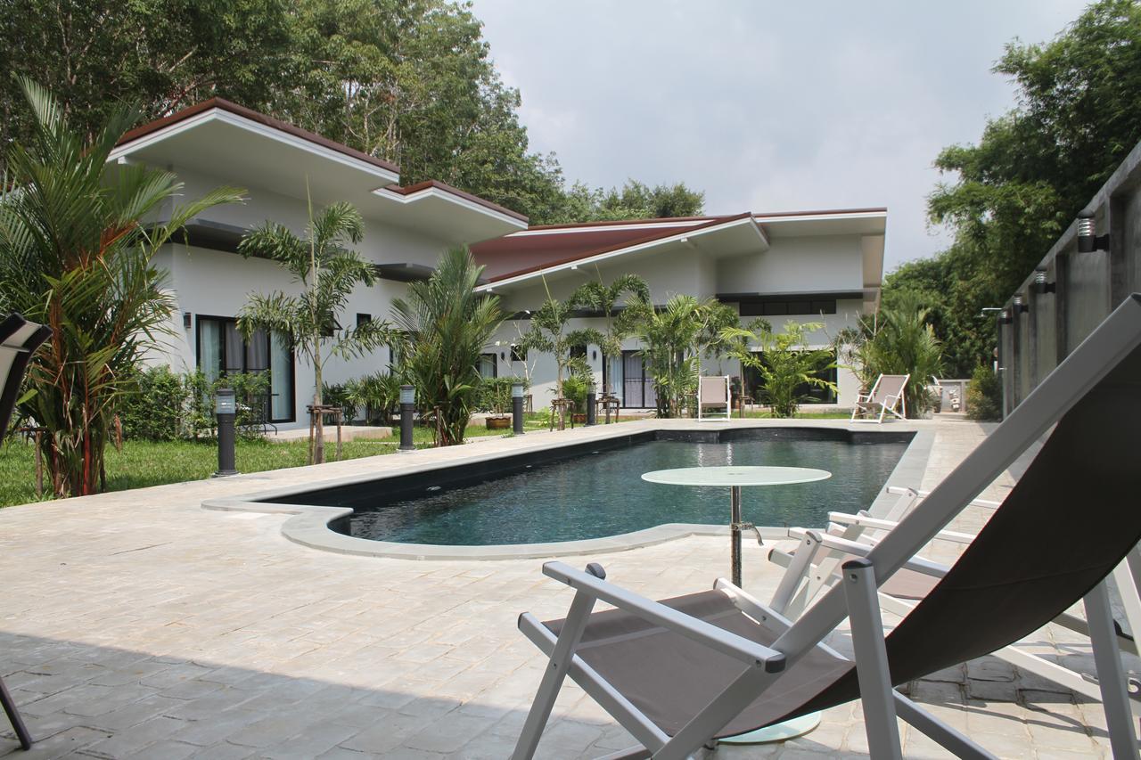 Medithairean Guesthouse Ao Nang ภายนอก รูปภาพ